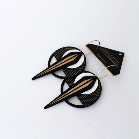 La Naja Earrings: Black